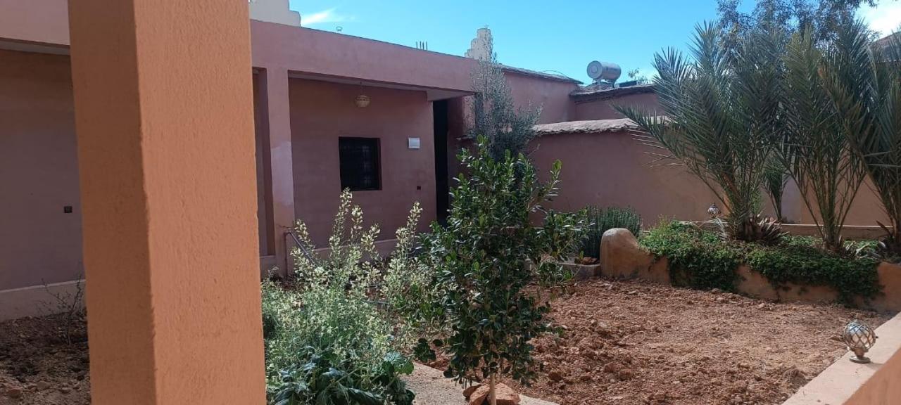 Auberge Restaurant Tissili " Oasis De Fint" Exterior foto